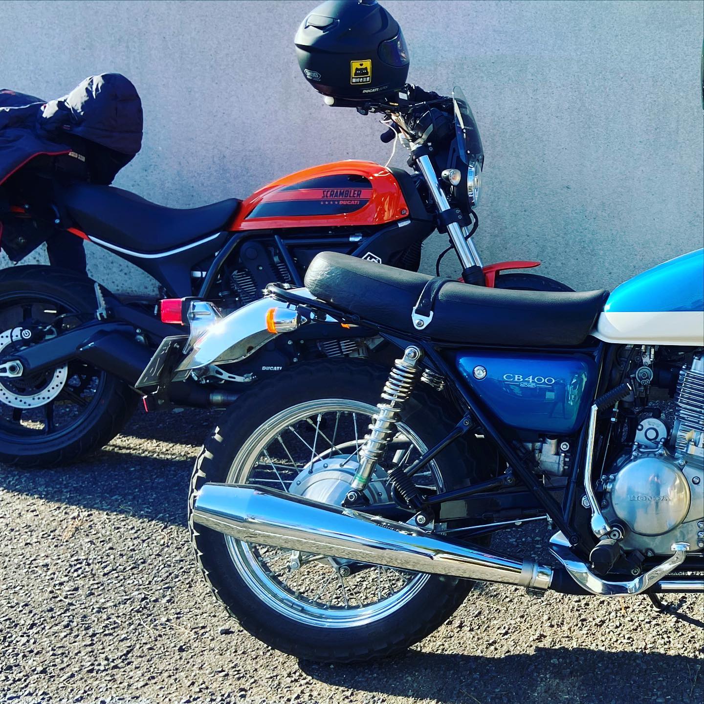 開店当初にもラーメン食べに来てくれたバイク女子ちゃん！かっくいいじぇ!!
久々会えて嬉しかった〜!!