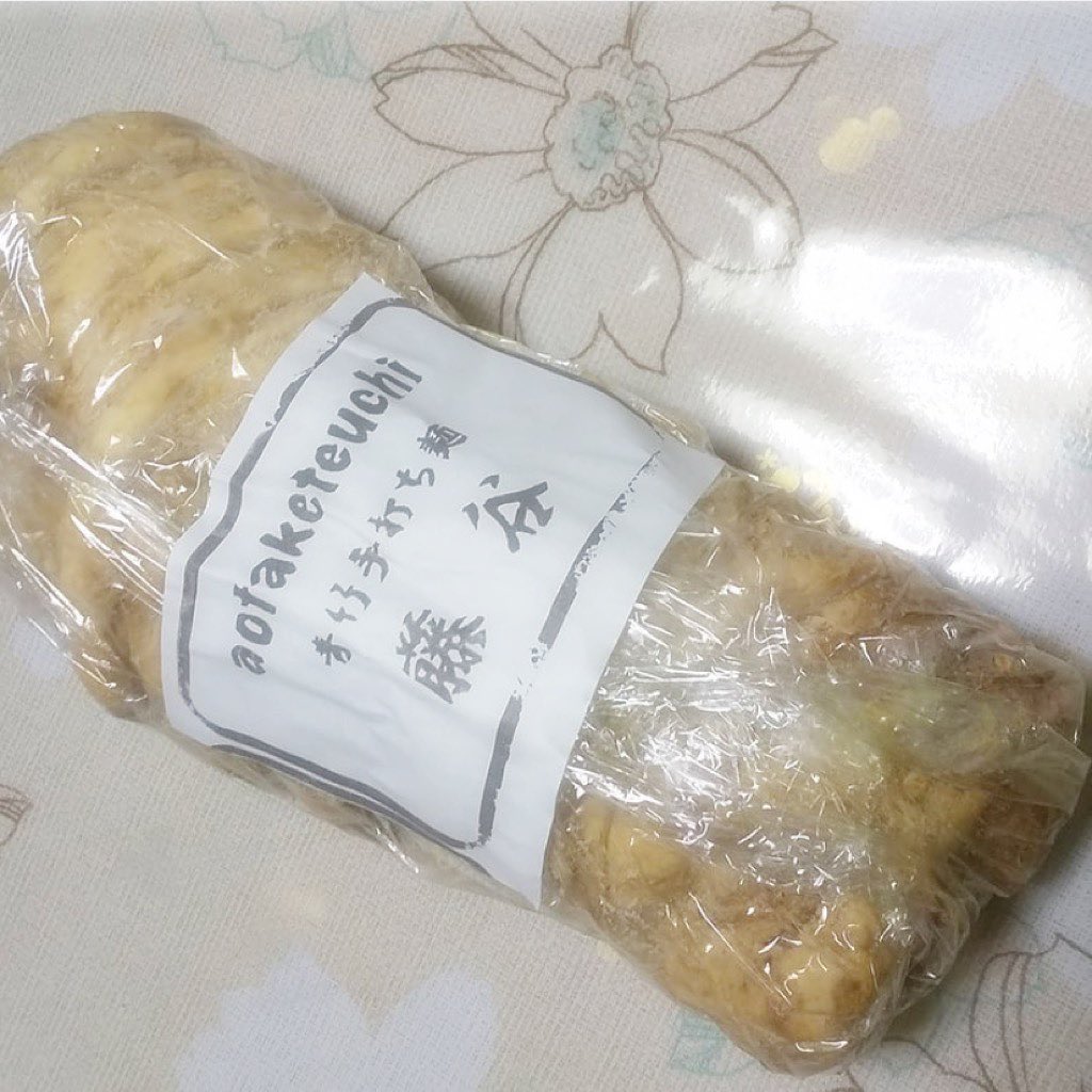 アレンジ #
当店から嫁いだチャーシューとチャーハン、美味しくなってオシャレお写真になって元気な姿を見せてくれました！お客様の心と胃袋を満たせますように！
テイクアウトなど、色々相談ください
チャーシューは切って〜とか、オードブルお願い!!とか、できる限りお客様に寄り添ってお届けしたいと思っております。 にいかが？