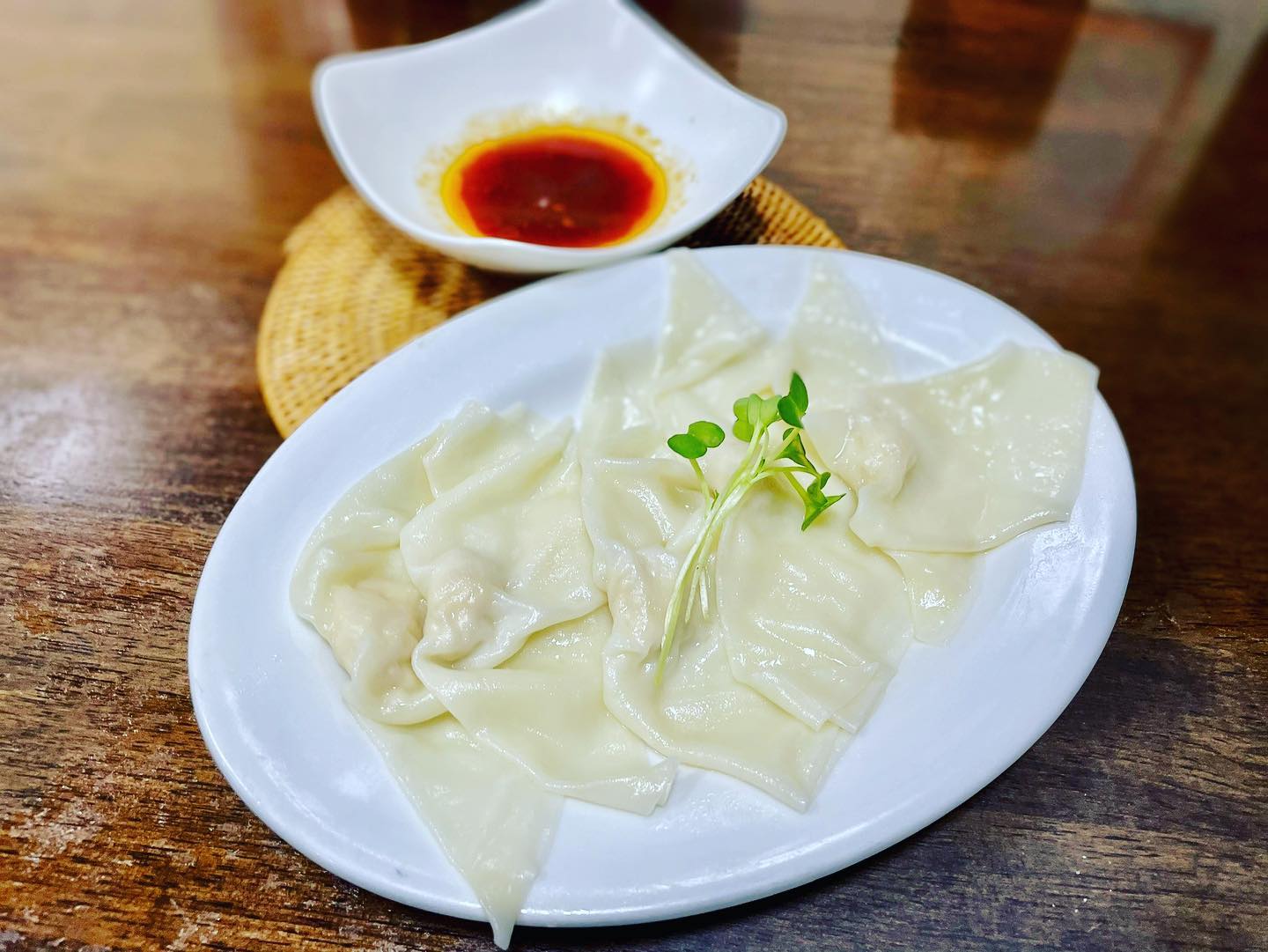 #塩レモンラーメン🍋   #塩レモンラーメン🍋         
おまたせしました(^^)
つるつる、もちもち、みんな大好き、ワンタンです!!
特製ダレにつけて召し上がれ！
店内メニュー表示はまだないけれど
本日から販売開始します(^^♪