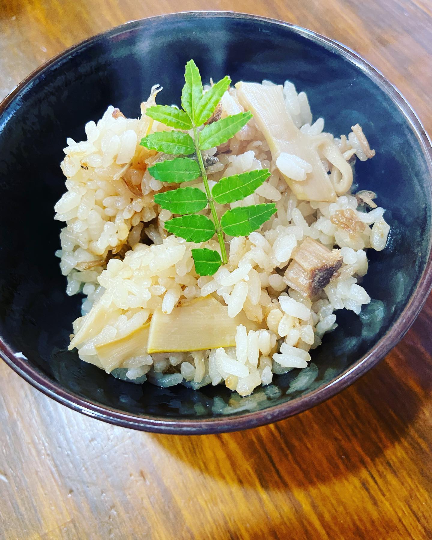 #塩レモンラーメン🍋  #塩レモンラーメン🍋          
いつもたくさんのお客様御来店本当にありがとうございます！
たけのこタンメンは昨日で完売となりました。
こちらのたけのこチャーシュー飯は残りわずかとなっております。
本日も心を込めて仕込み、元気に営業致しますのでよろしくお願いします！