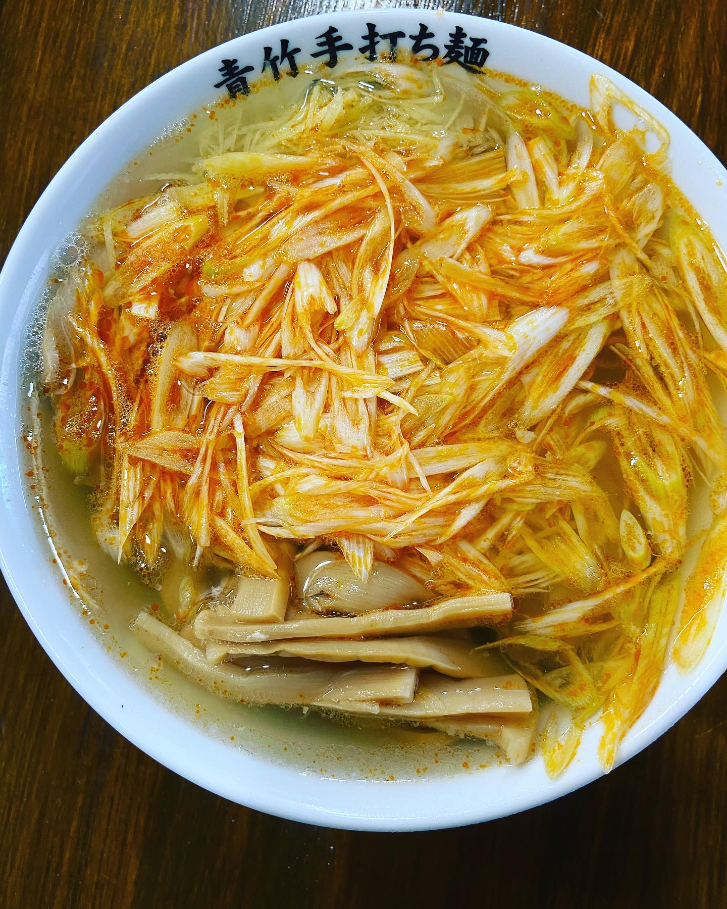 #塩レモンラーメン🍋  #塩レモンラーメン🍋          

爆ネギラーメンは赤と白があります。辛いのがお好きな方は赤、苦手な方は白で。
季節メニューの爆ネギラーメンは2月いっぱいまでです。まだ食べてない方はお早めに！

SNSメニュー、フォロワーメニュー、次の季節のラーメンはどんなラーメンにしようかな！(✿´༥`✿)ིྀ