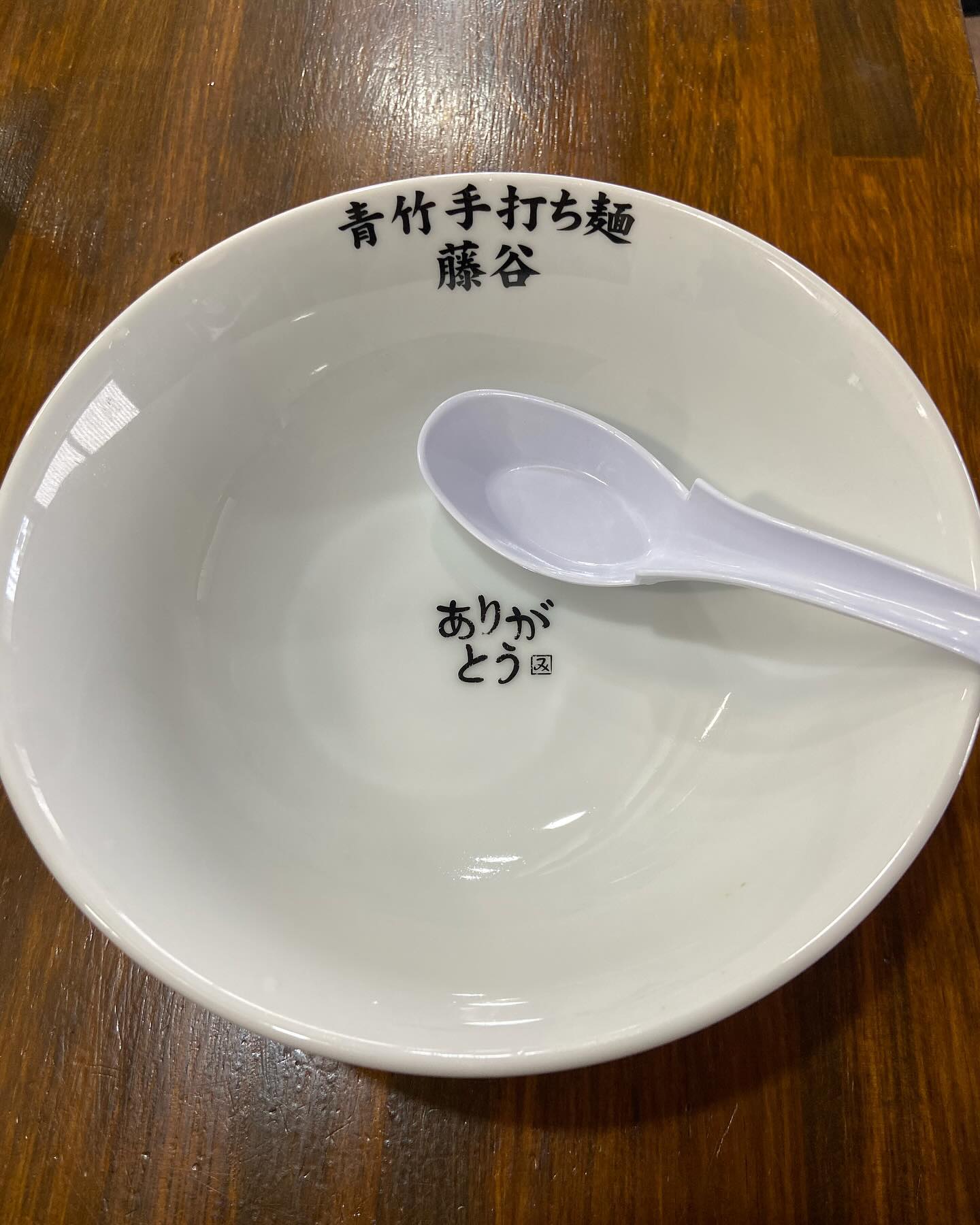 LINE登録ありがとうございます！
と、思いきや、操作方法がまだまだなので、念の為、
申し訳無いけど…InstagramのDMに、LINE登録したよ！って入れてください！
優しい気持ちで見守ってくださいましﾔｻｼｲ(*´˘`*)

それか、LINEに何かスタンプか一言入れてください！
だんだん操作がわかって来たぞー！