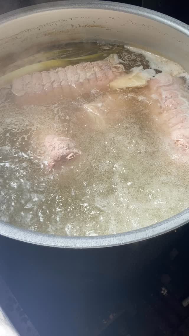 本気仕込みのチャーシュー
皆様に大人気のチャーシュー、彩り野菜のチャーシュー丼。
秀郷祭りでのご提供です!
イベントでしか味わえない彩り野菜のチャーシュー丼
数に限りがございます。なんたって本気仕込み。
秀郷祭りでぜひ味わってくださいませ!