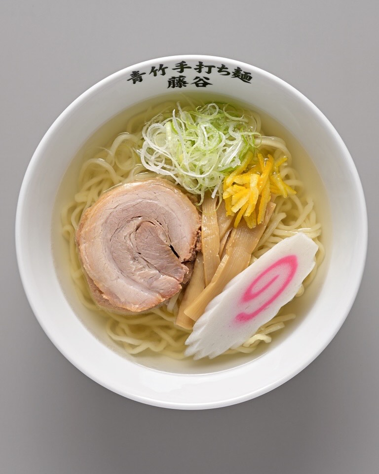 佐野駅近3分、年間1万杯作る元祖レモンラーメン